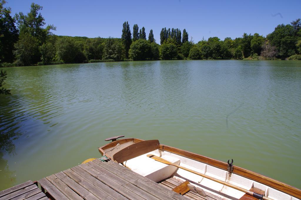 Logis Hotels Domaine Du Chatelard Dirac Buitenkant foto